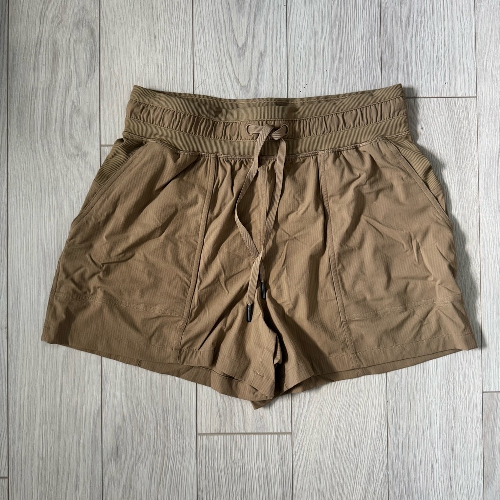 Lululemon Dance Studio High-Rise 3.5” Short
